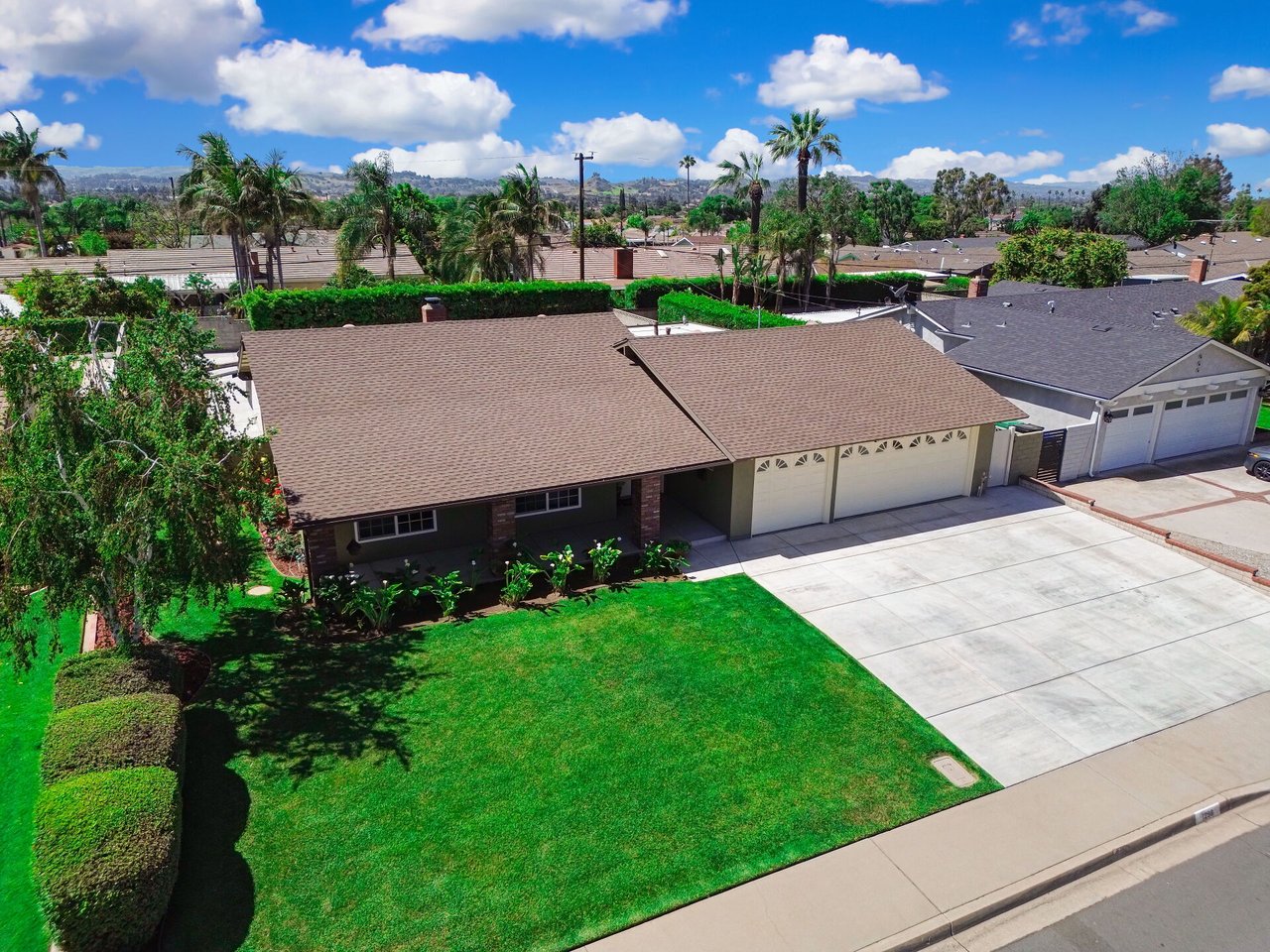 1298 Oak Ridge Drive