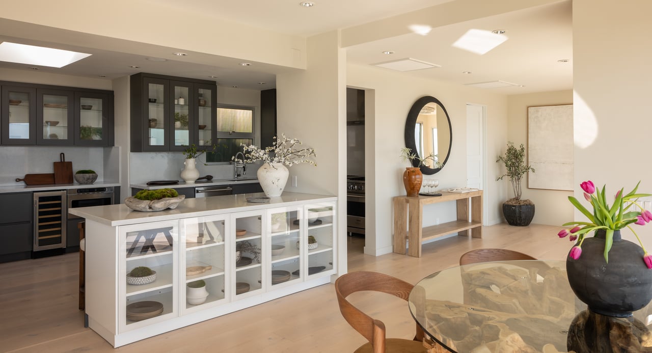 8515 Hedges Way, West Hollywood