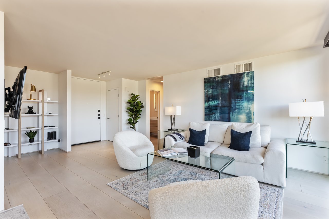 10751 Wilshire Blvd #908, Westwood