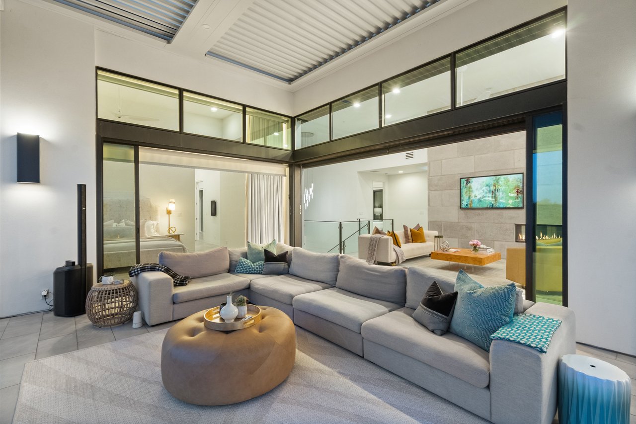 Modern Masterpiece in West Lake Hills