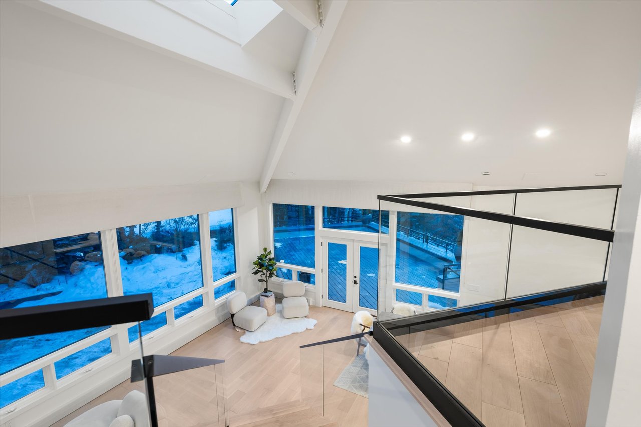 Designer Living with Unmatched Mountain Views