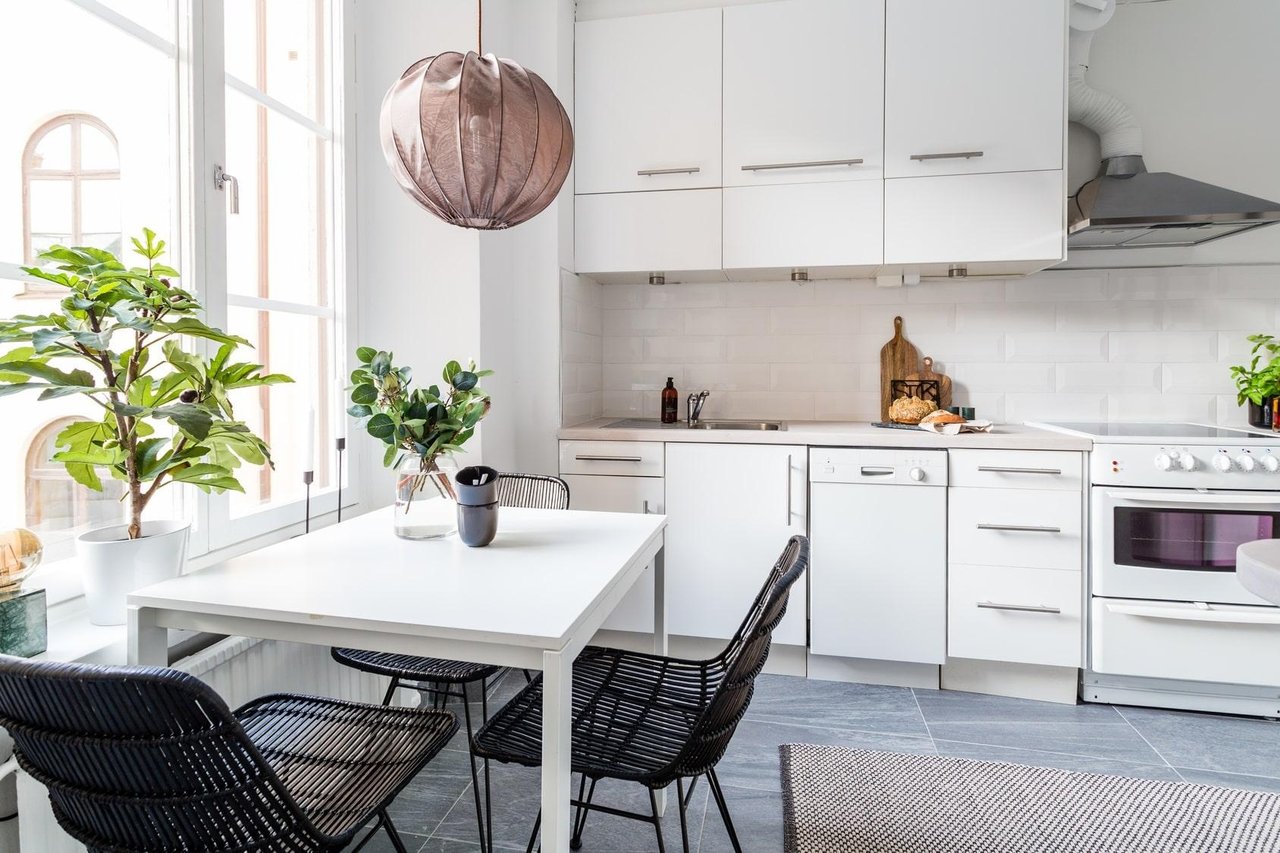 🏡 What Should You Fix Before Selling Your Home in Seattle (And What You Can Skip)