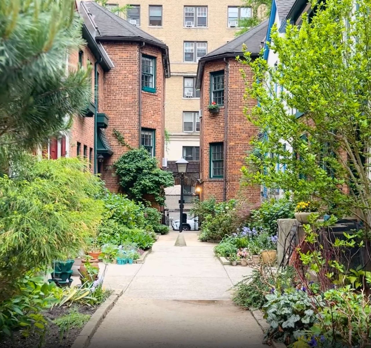 The Fairytale in the City: Discovering Pomander Walk