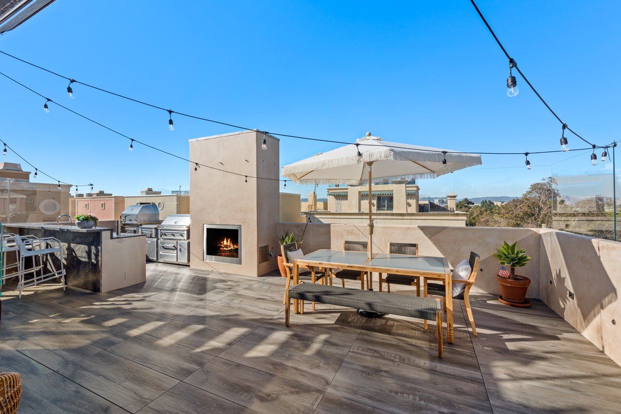 145 Channel Pointe Mall