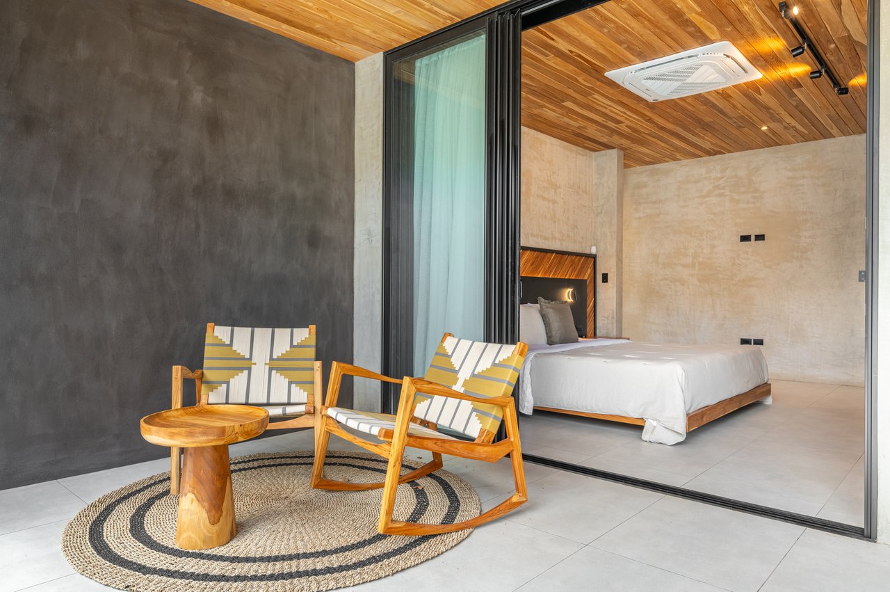 Casa Uchuva | Architectural Harmony of Wood, Stone, and Light