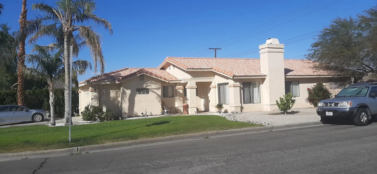 52990 Avenida Obregon