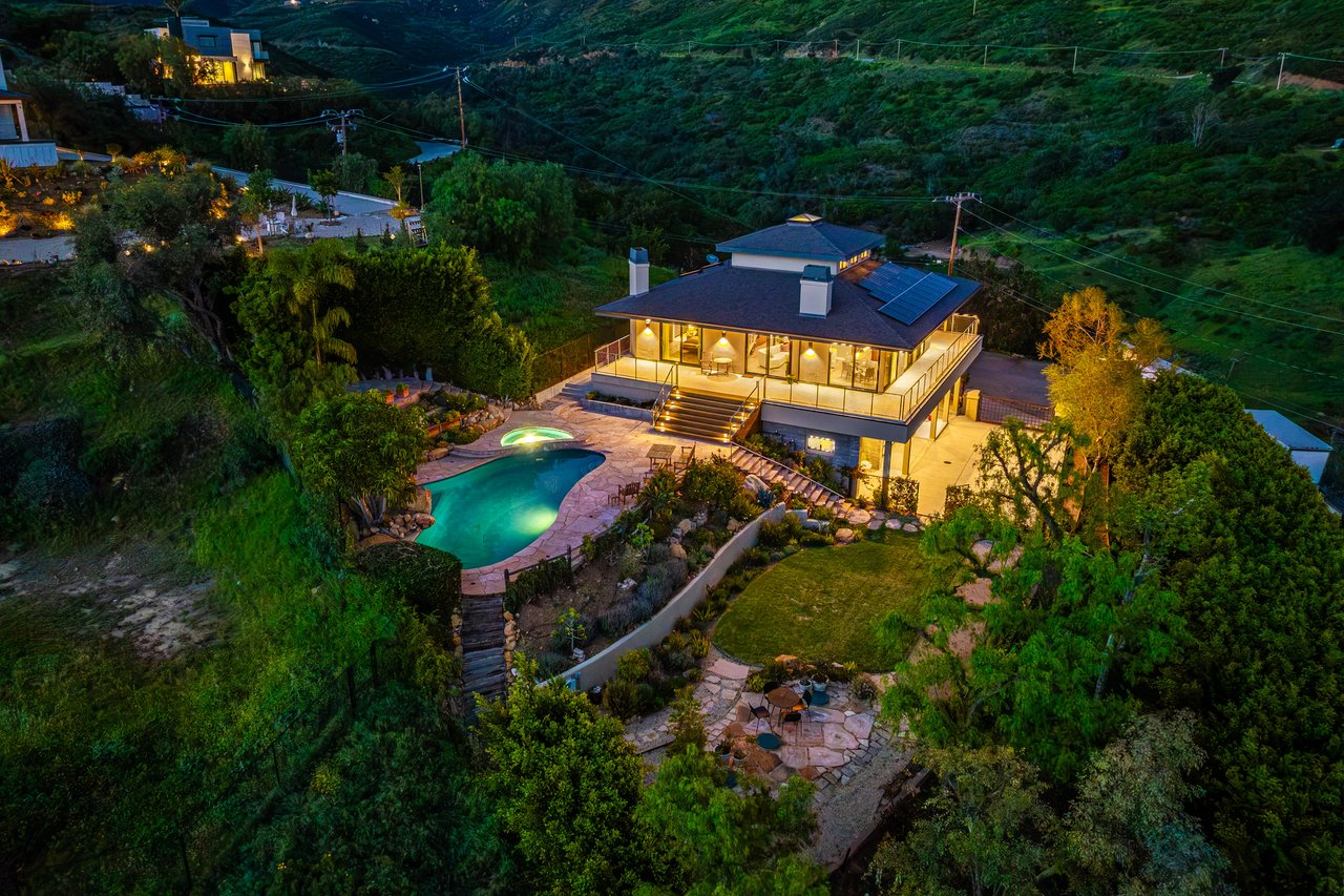 27008 Old Chimney Rd