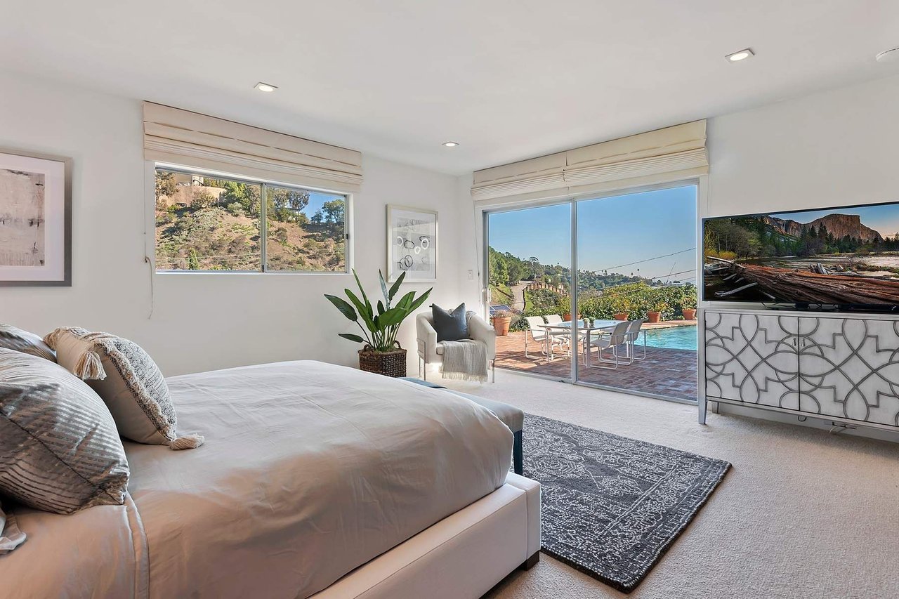 10212 Cielo Dr