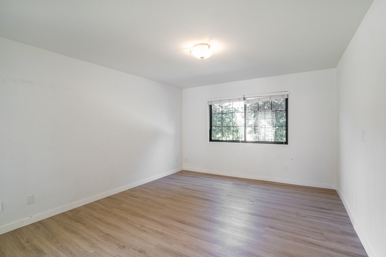 2039 Bridgegate Court