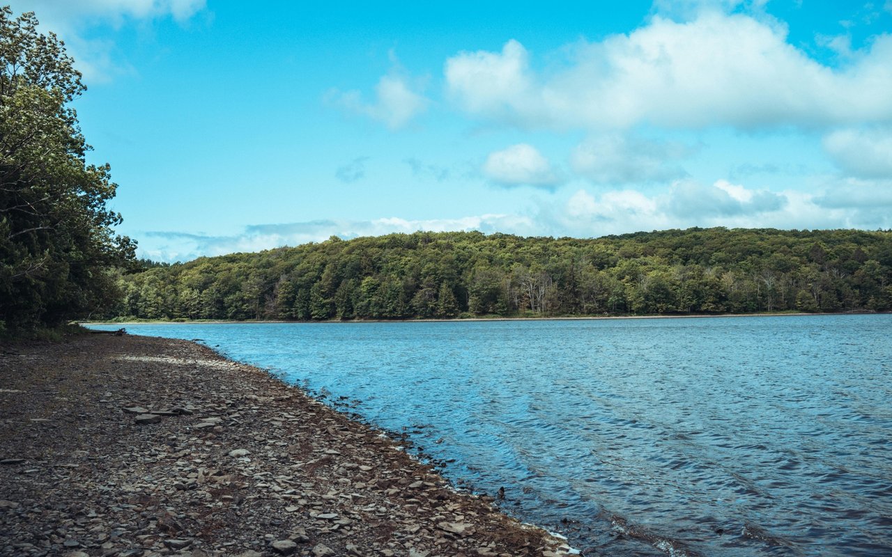 Paupackan Lake
