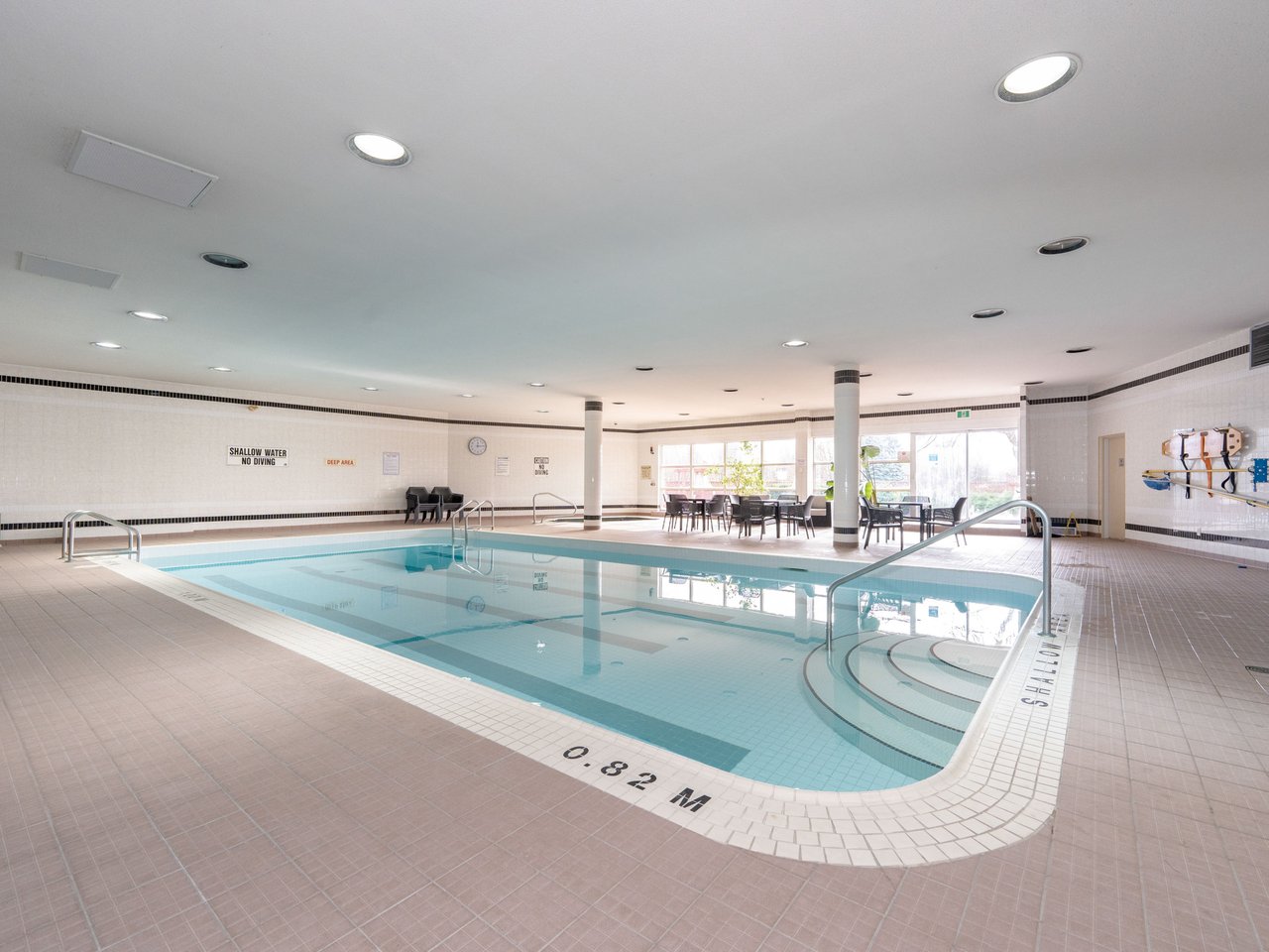 30 Harding Boulevard W, 404