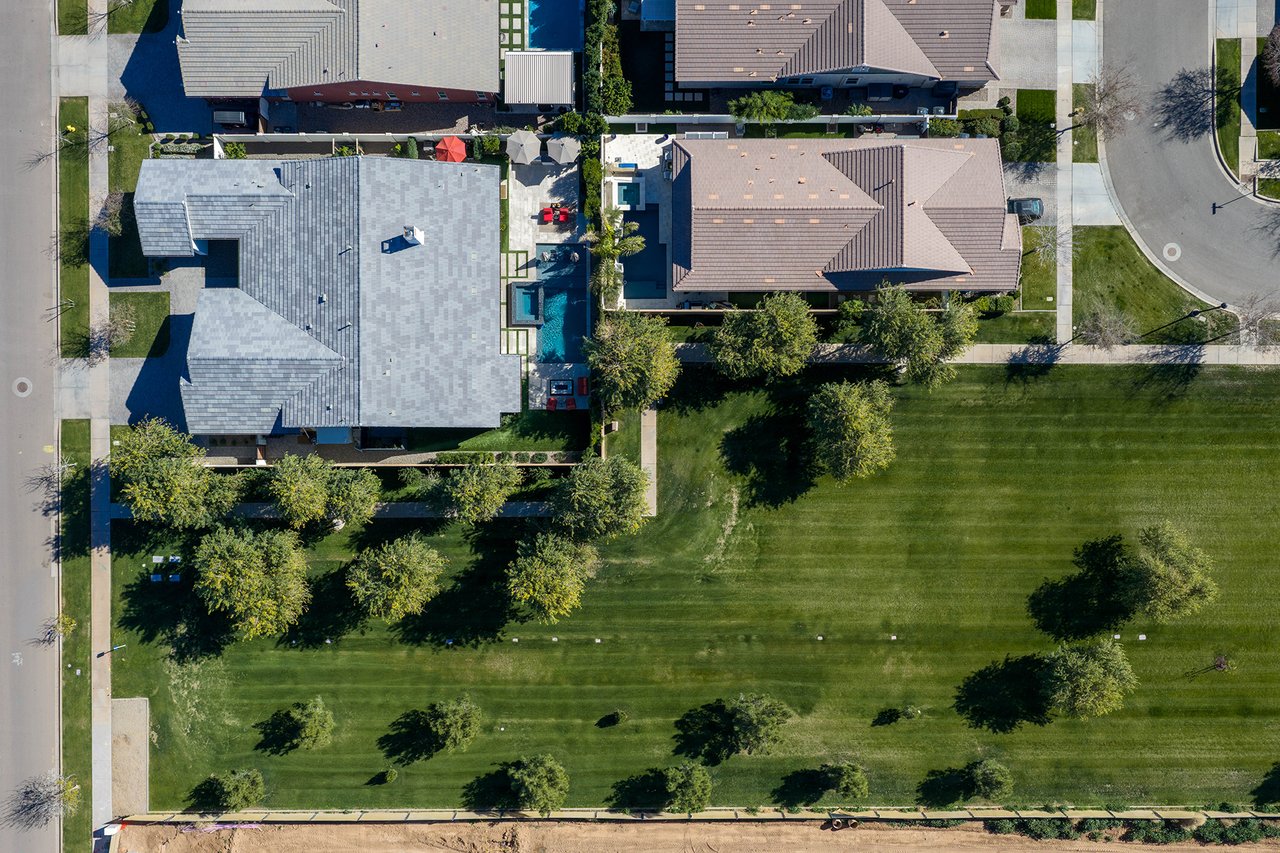 3405 E BLOOMFIELD Parkway