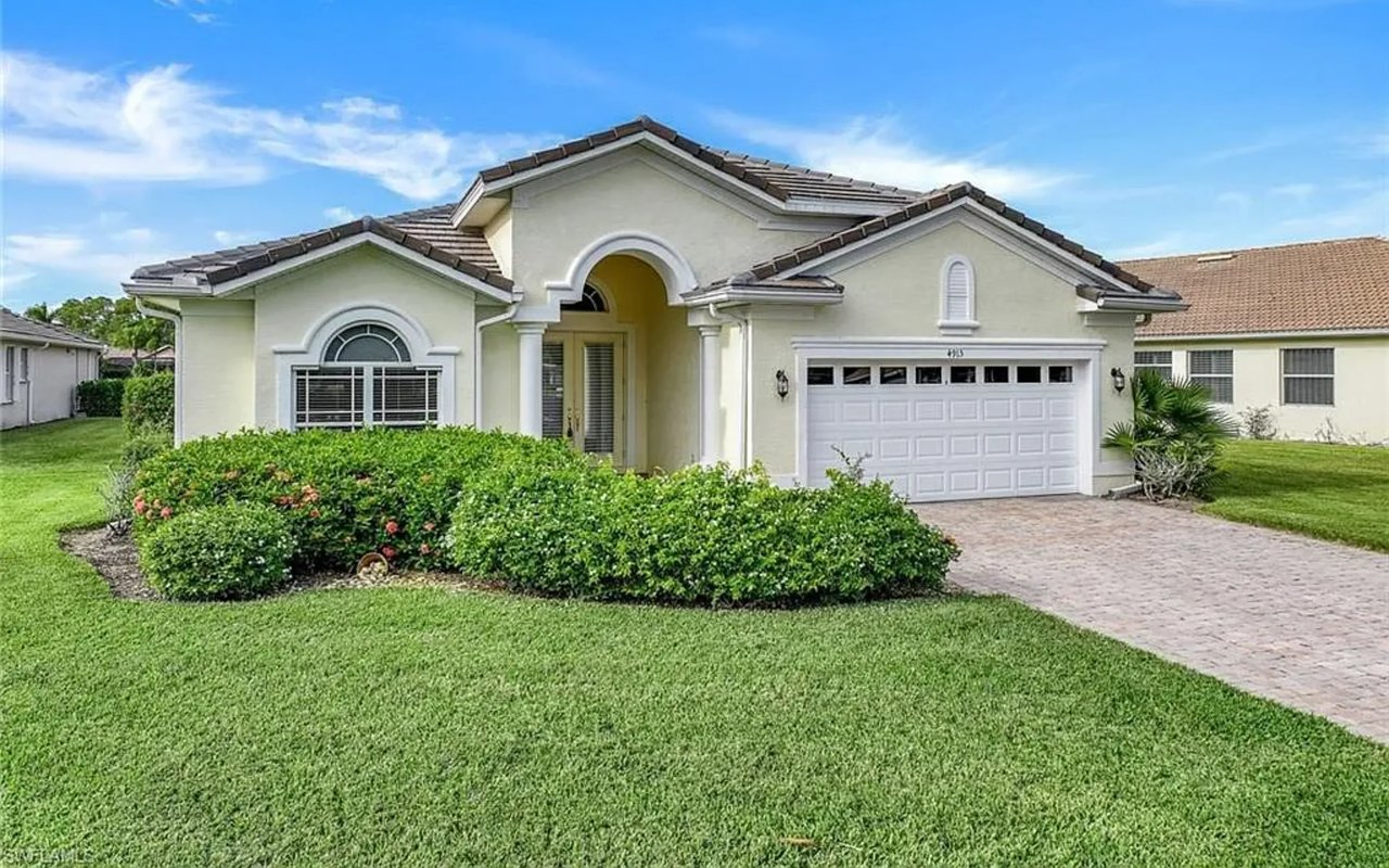 4913 Sedgewood Ln