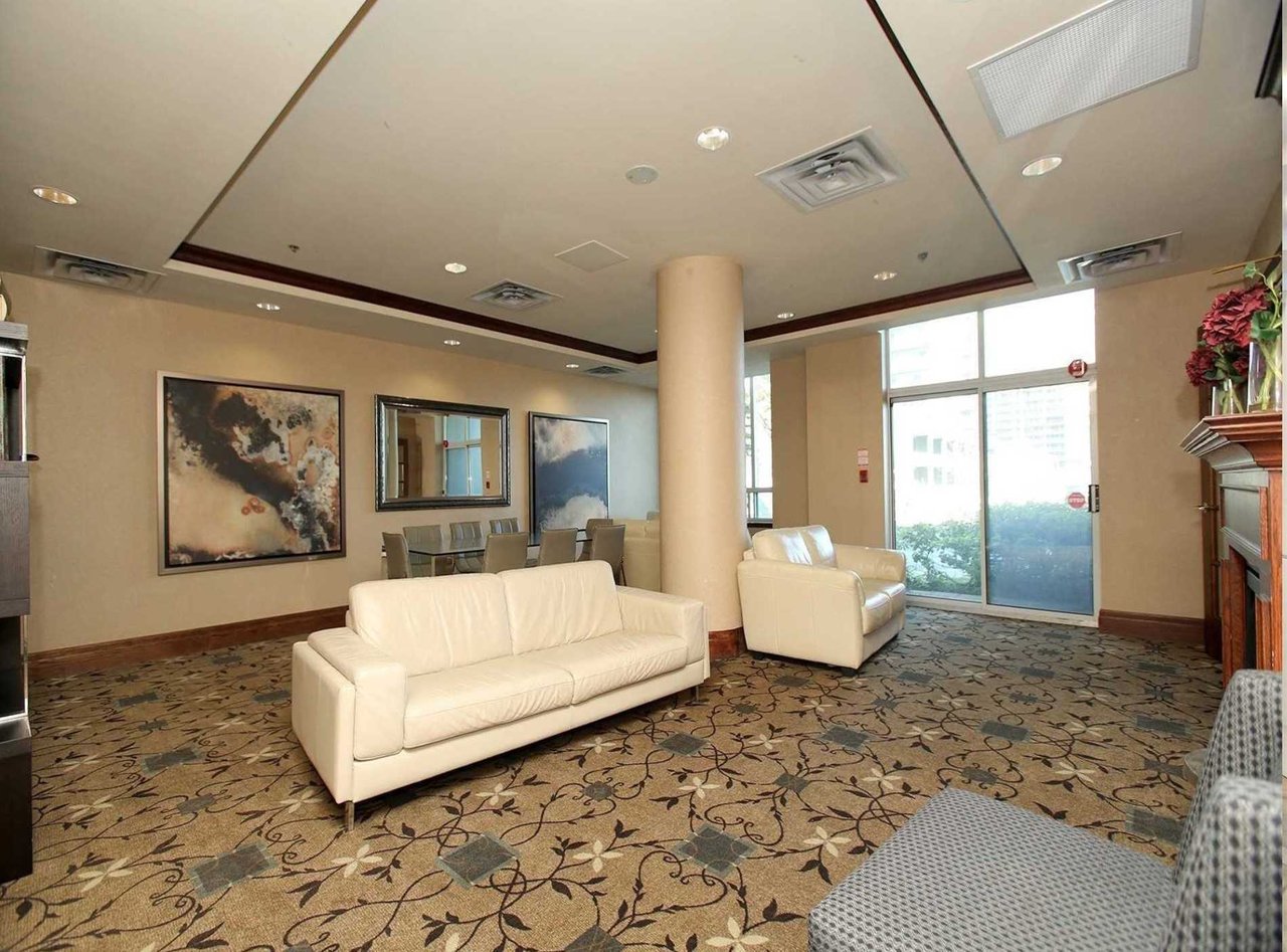 39 Oneida Crescent PH6