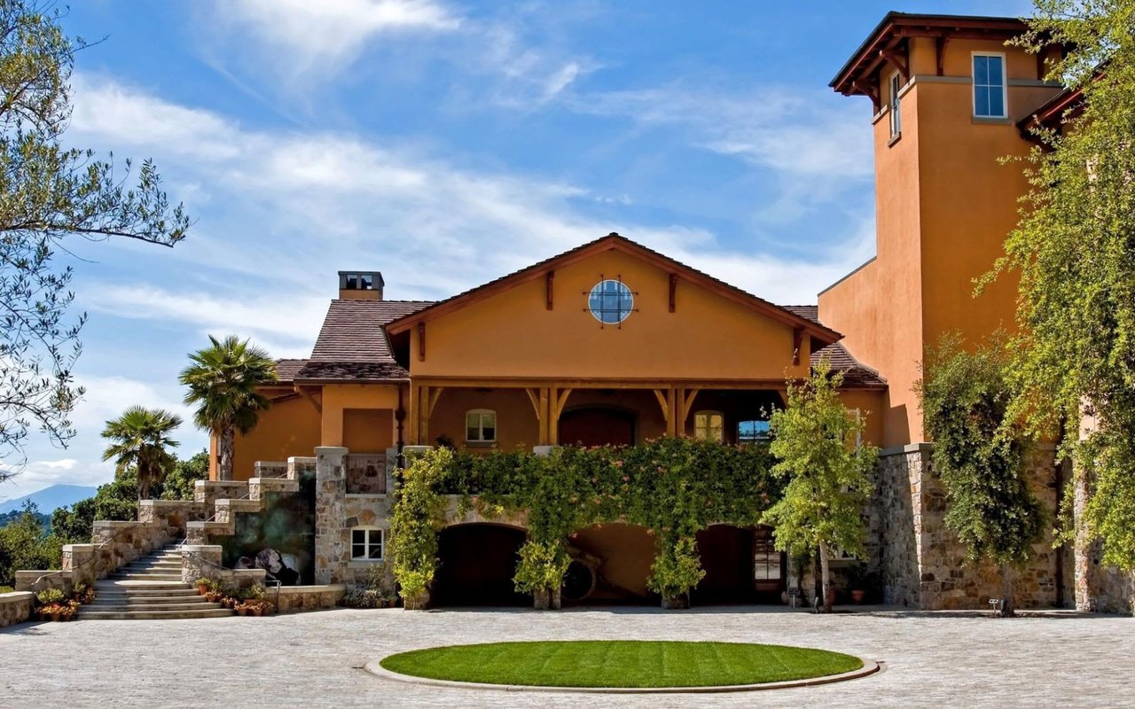 What Season Is Best for Selling Your Home in St. Helena