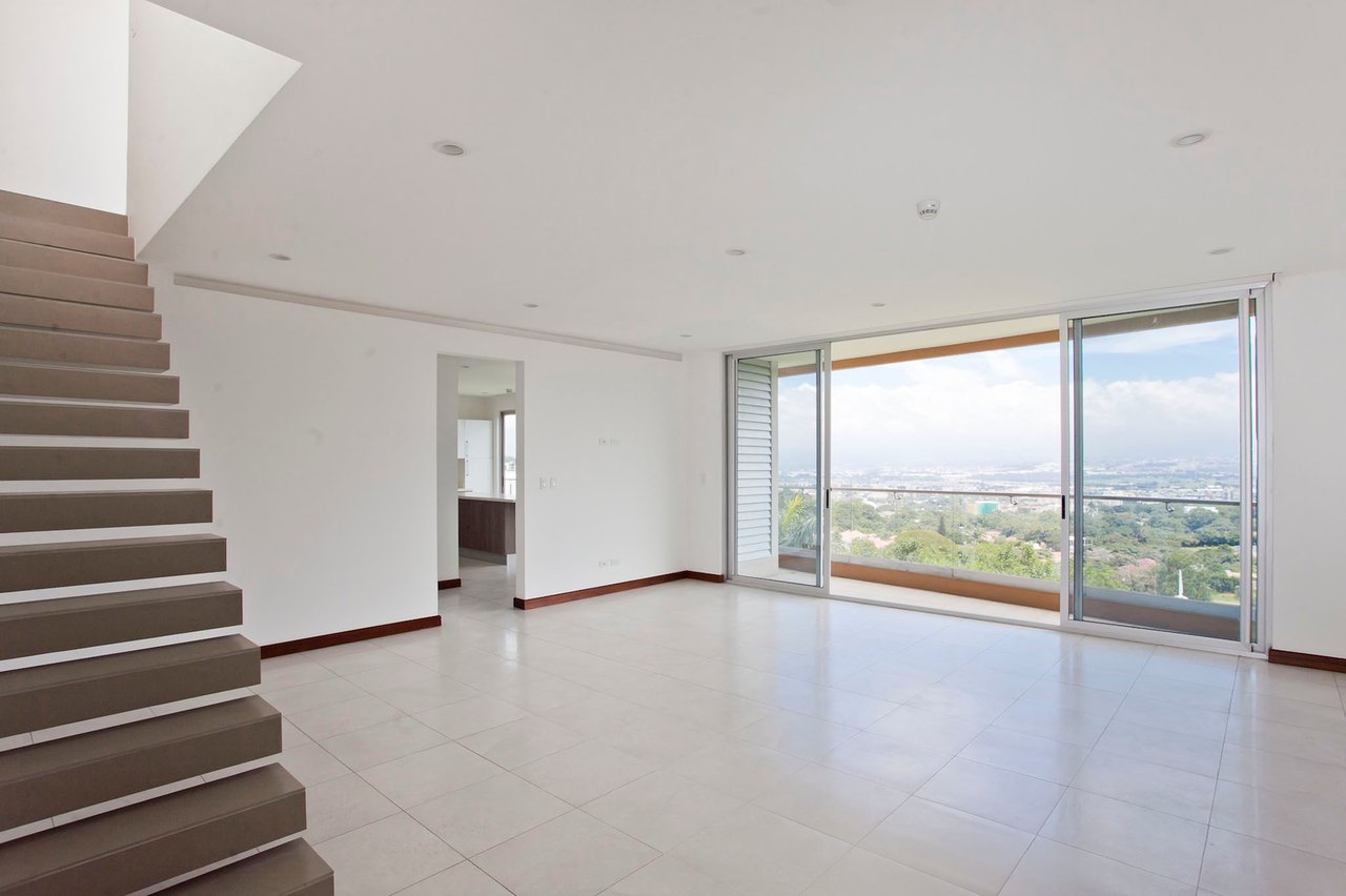 Panoramic Rooftop Penthouse, Escazu, San Jose