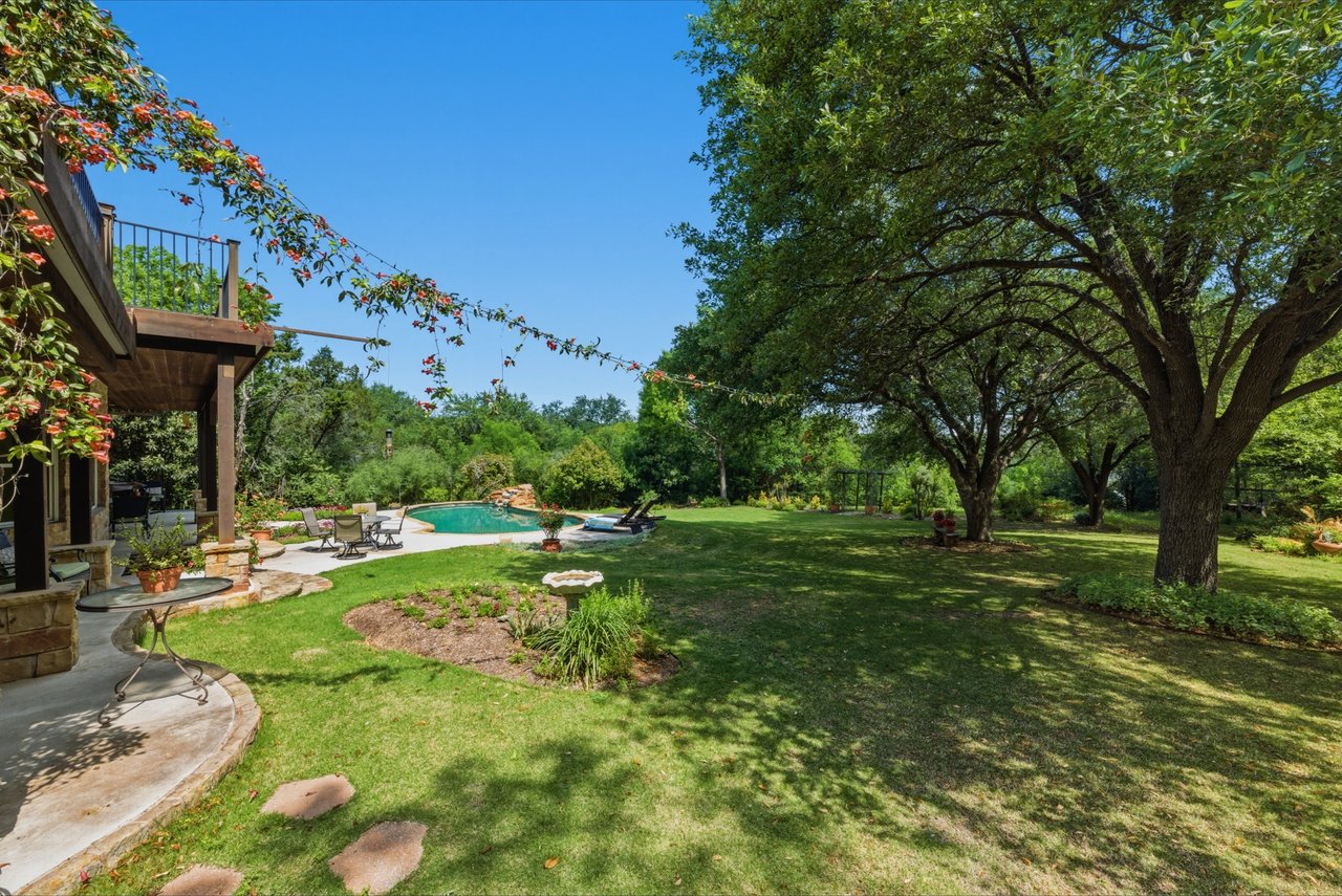 Tucked Away in West Lake Hills