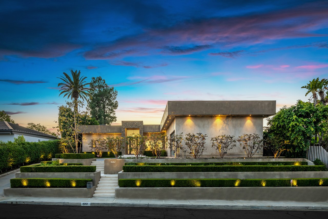 16167 Royal Oak Rd, Encino