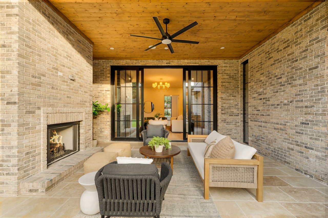 6809 Dalhart