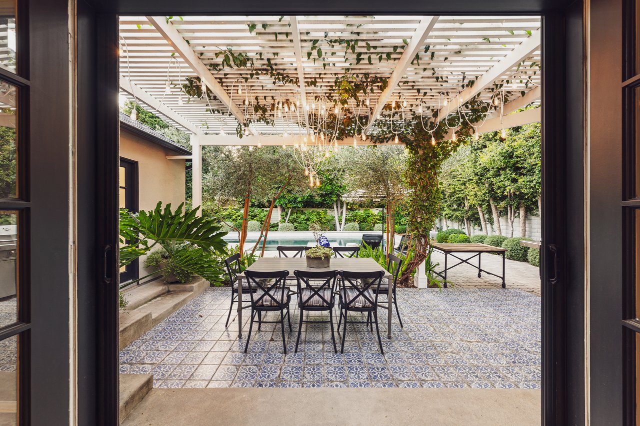 13109 Valley Vista Blvd, Studio City