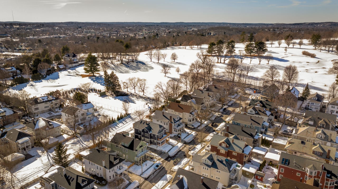 More Space, Less Compromise: A Cambridge-Adjacent Duplex Condo That Delivers