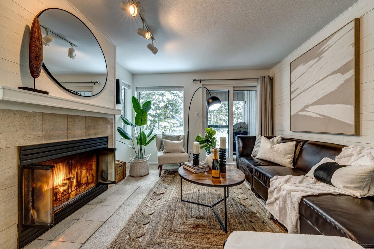 4-2548 Snowridge Cres