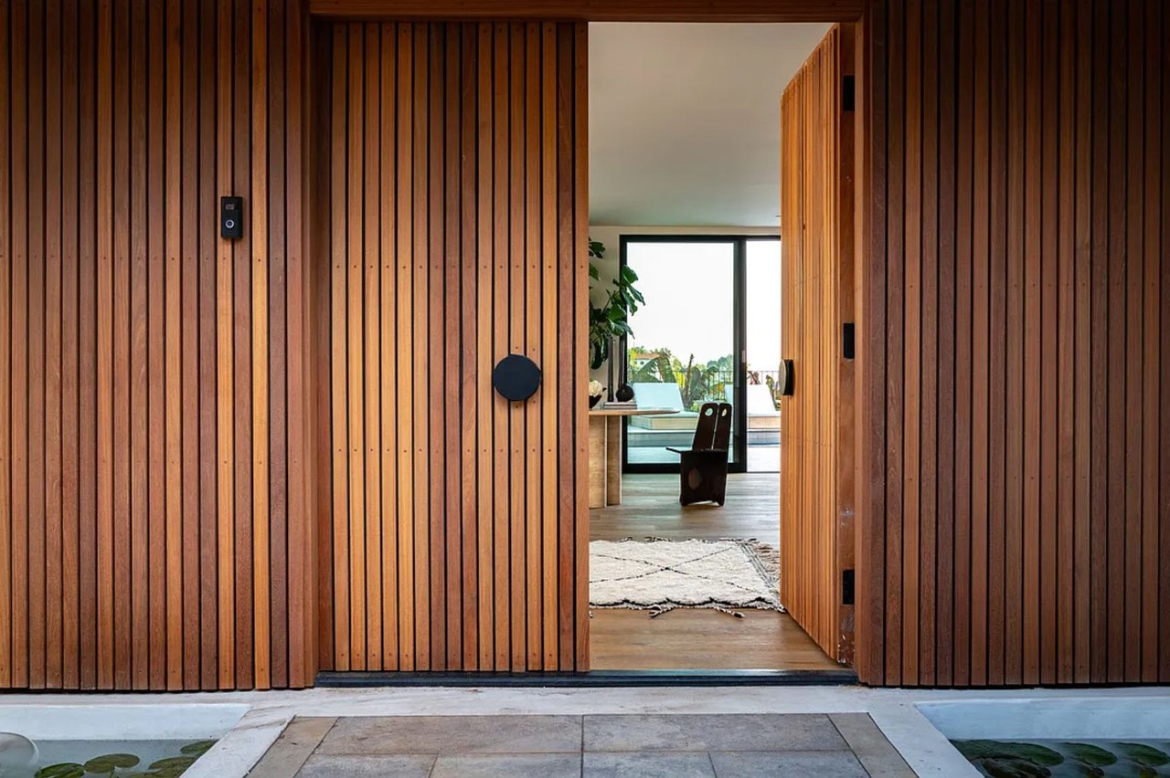 1883 Rising Glen Rd, Sunset Strip