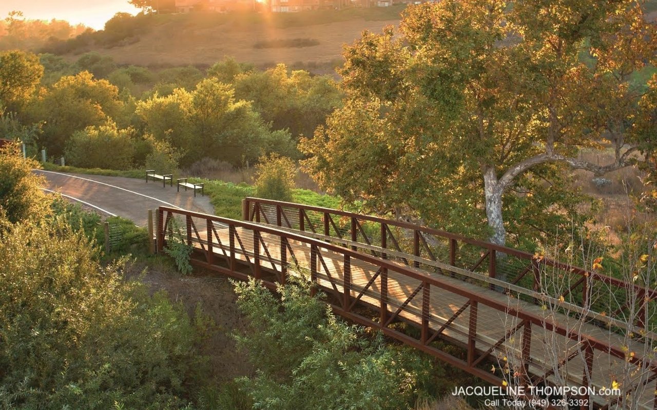 Jacqueline Thompson Hits 1 Billion Dollar Milestone Sales Volume in Shady Canyon