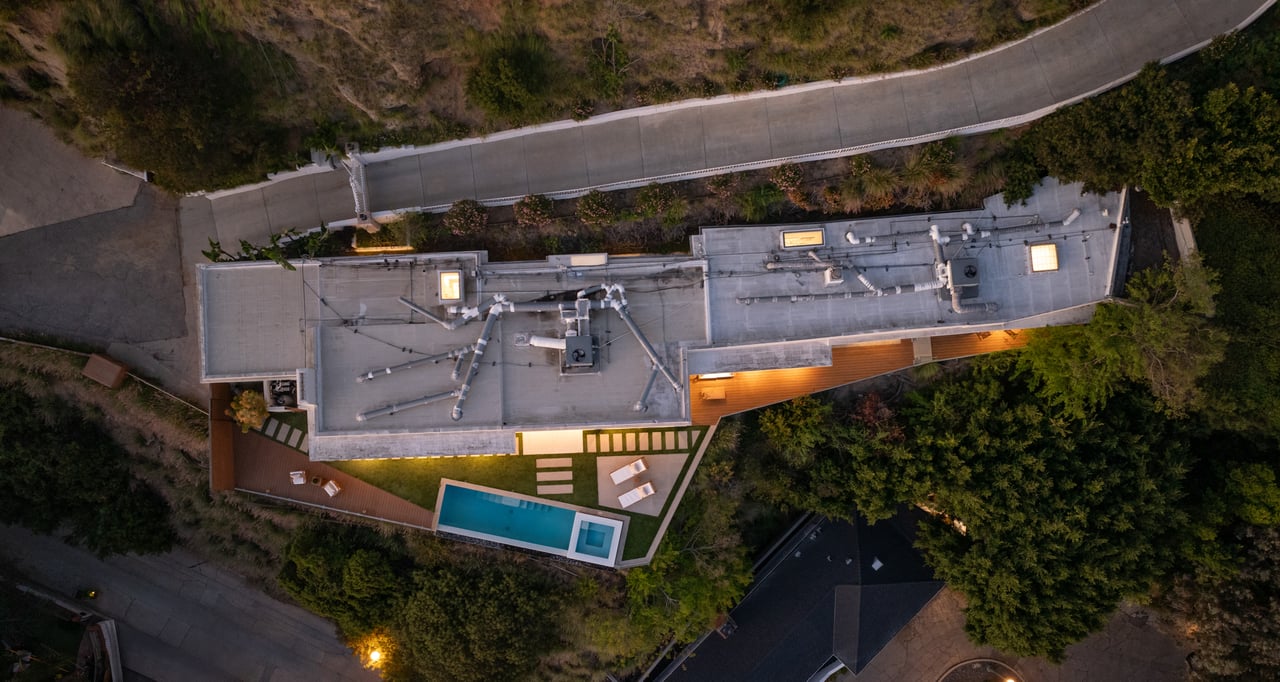 8515 Hedges Way, West Hollywood