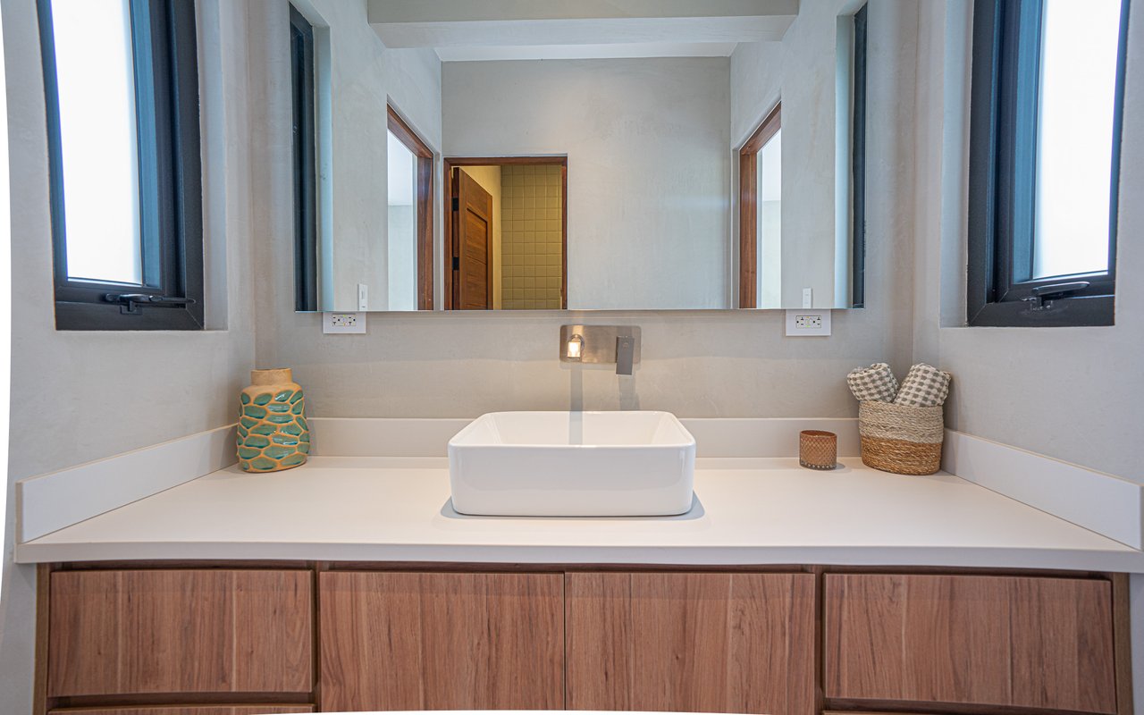 Casa Ko | Tropical Modern 4BR Retreat in Tamarindo with Exclusive Beach Club Membership