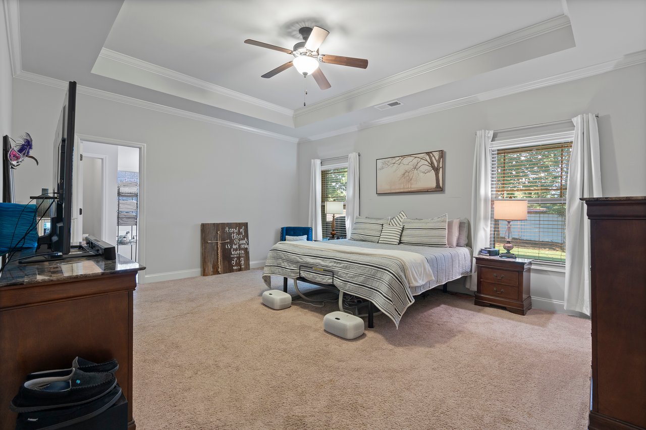 Luxury 4-Bedroom Home with Bonus Room & Gourmet Kitchen!