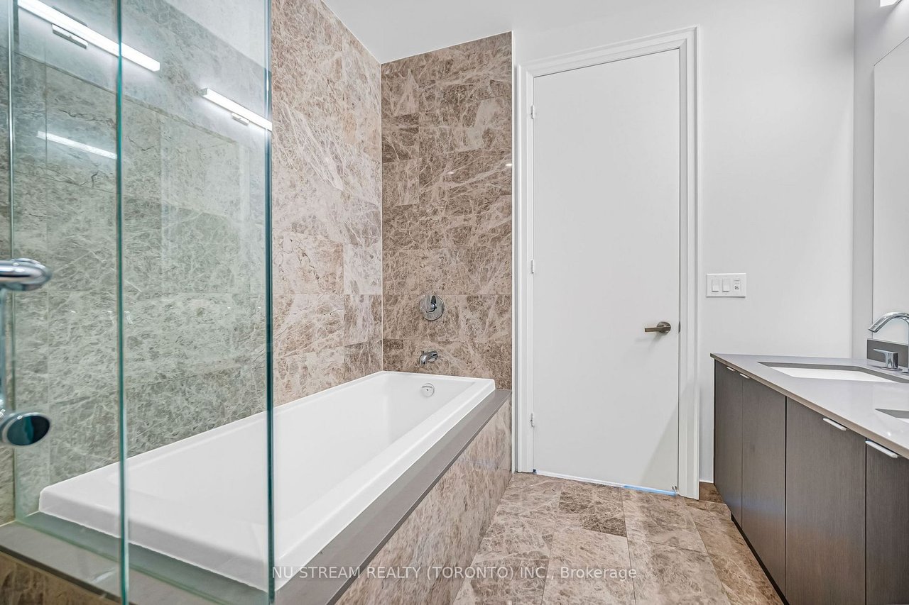 HARBOUR ST PENTHOUSE