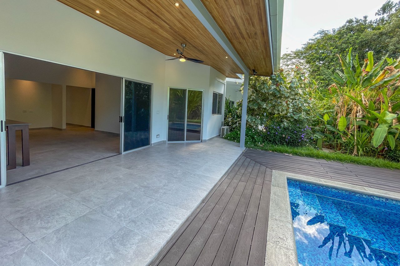 Low-Maintenance 3-Bedroom Villa With Pool & Peaceful Terraza In Villas Vista De La Montaña In Ojochal Costa Rica