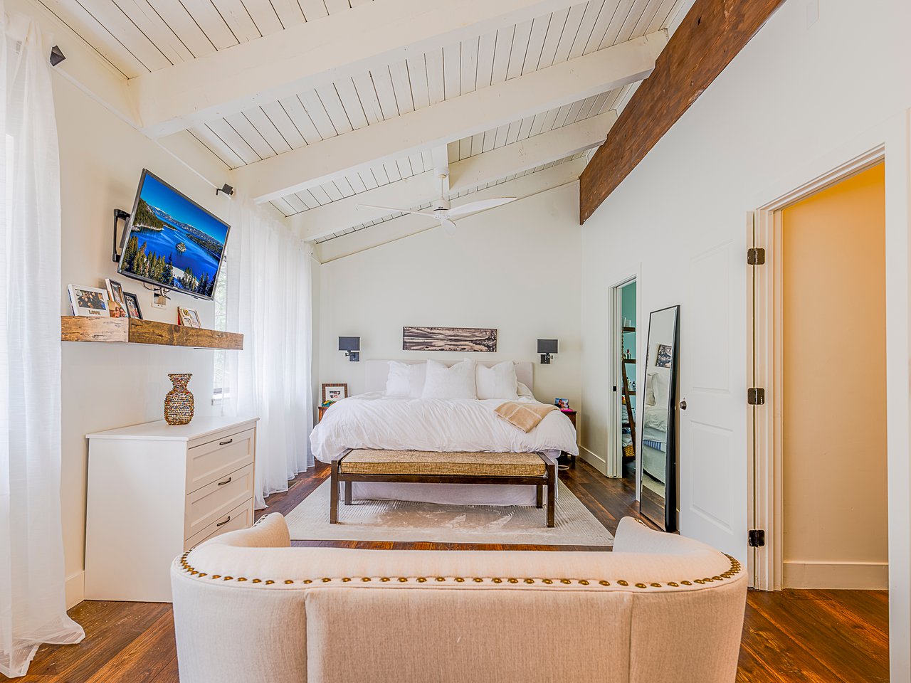 Luxury Remodeled Condo in Incline Village