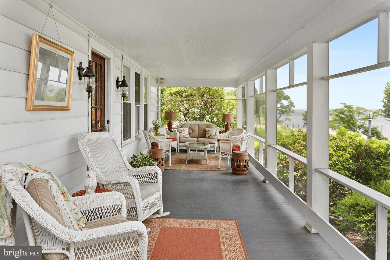 57 Bay Dr