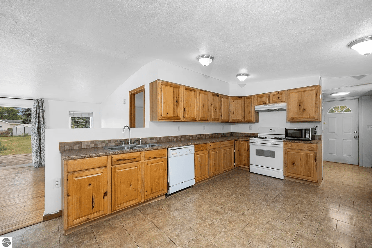 5415 Brentwood Ave