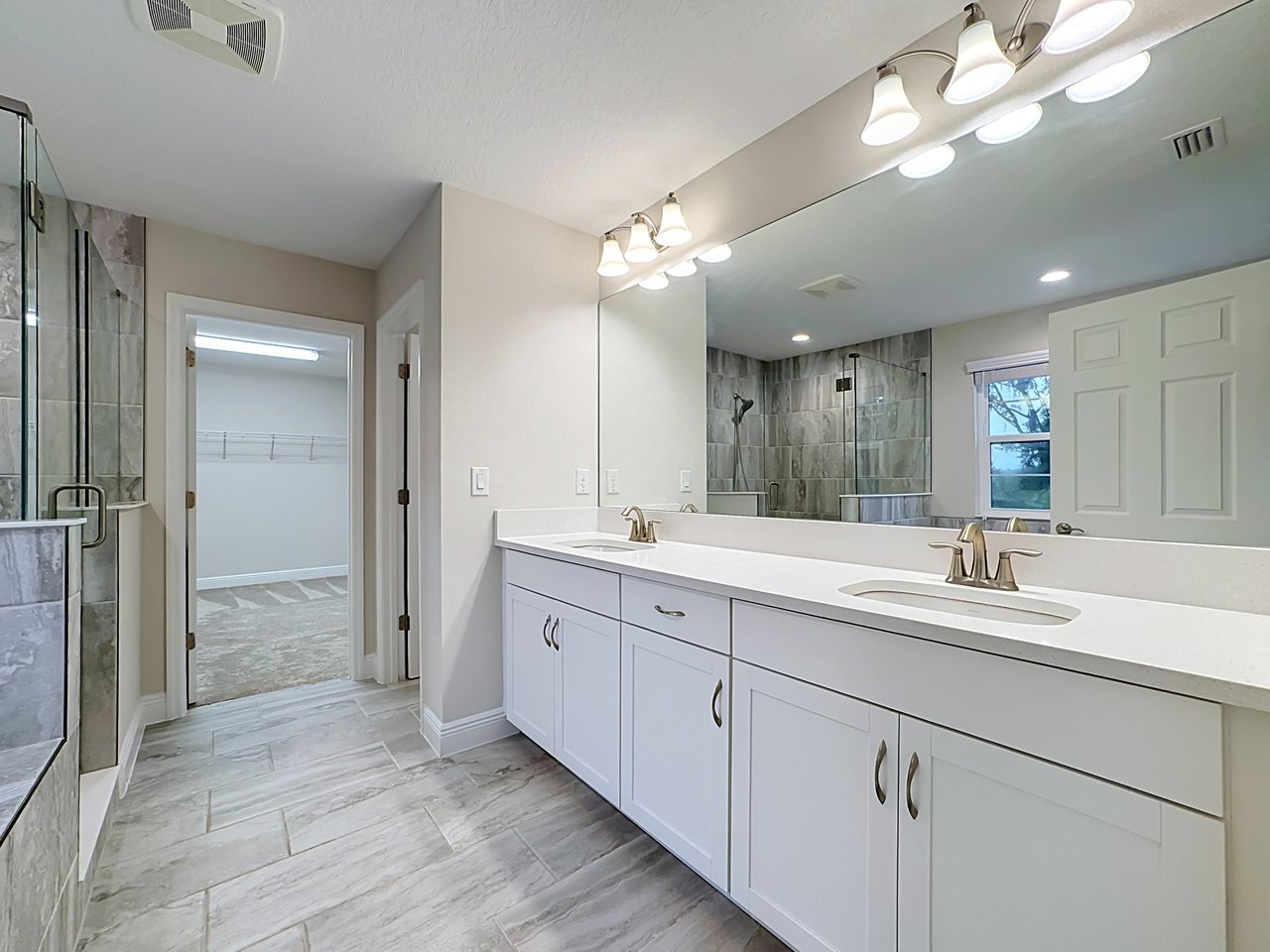 Move-In Ready Pelican in Hawkstone — No Builder Wait, $40K in Upgrades