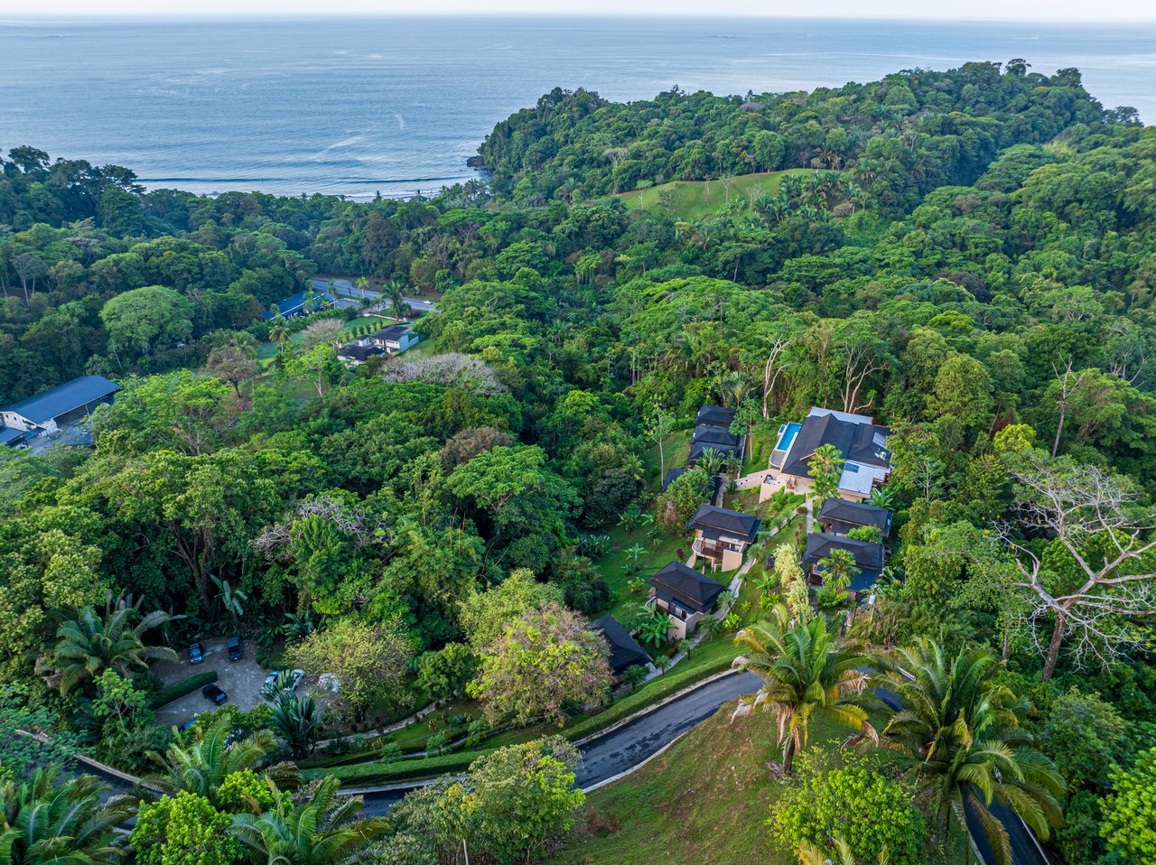 Luxury Hotel Boutique with Ocean Views | Walking distance to the beach | 13.2 Acres