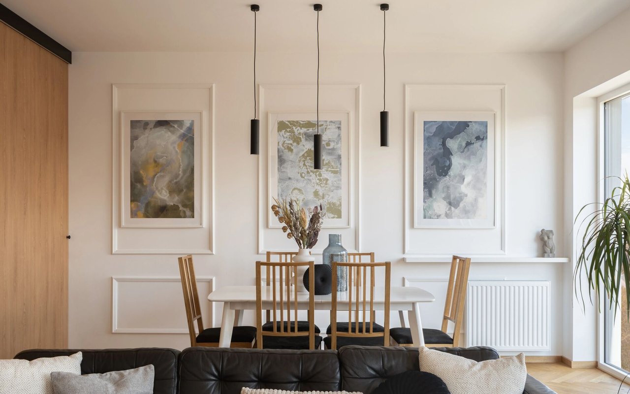 DIYers, Here Are Expert Tips For Designing A Gallery Wall
