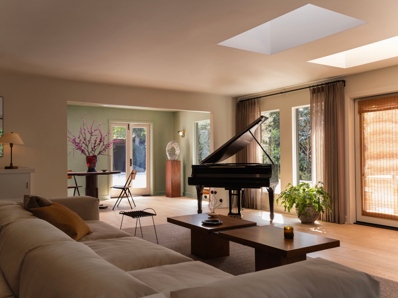 14804 Greenleaf St, Sherman Oaks