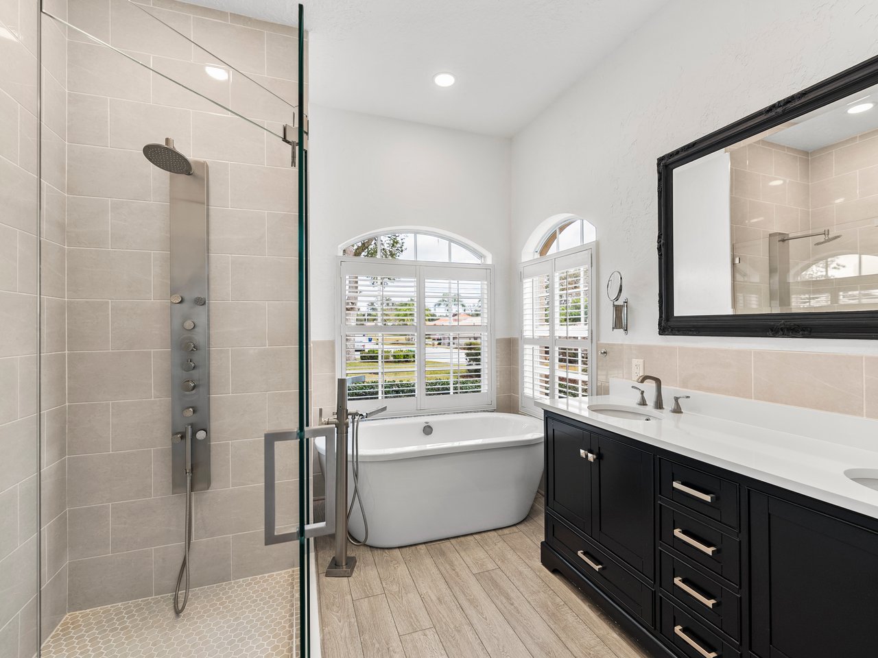 12632 OAK HOLLOW CT