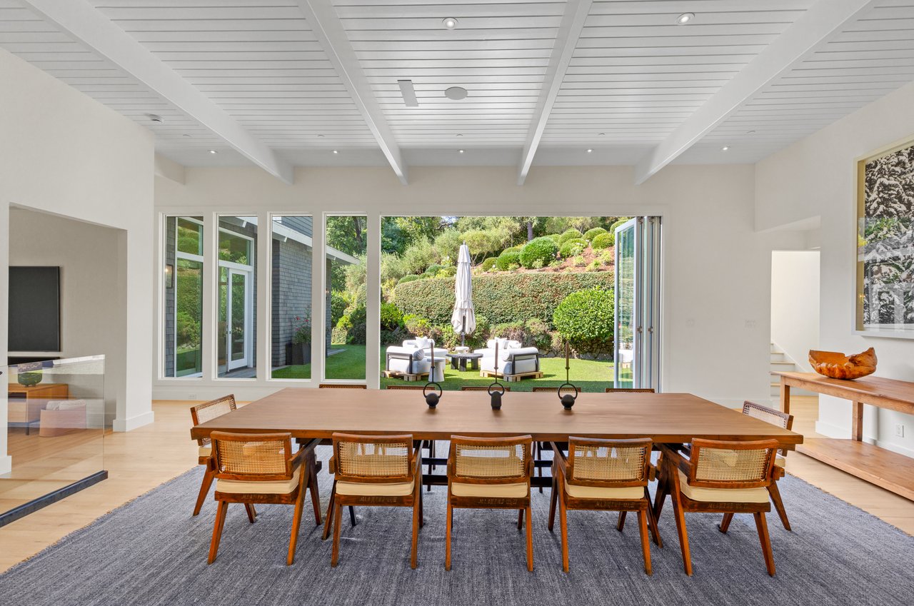 Private, Modern Compound in Premier Ross Location