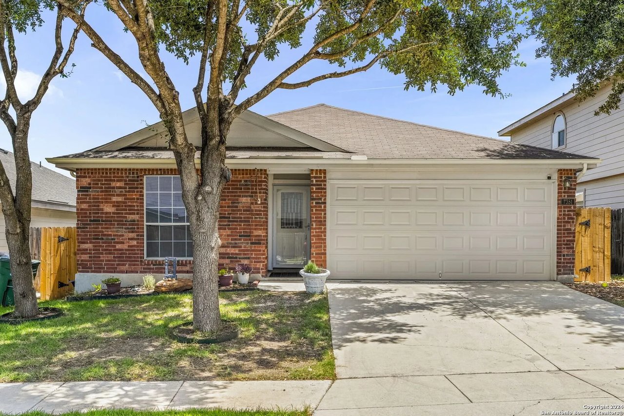 7351 Lyia Br