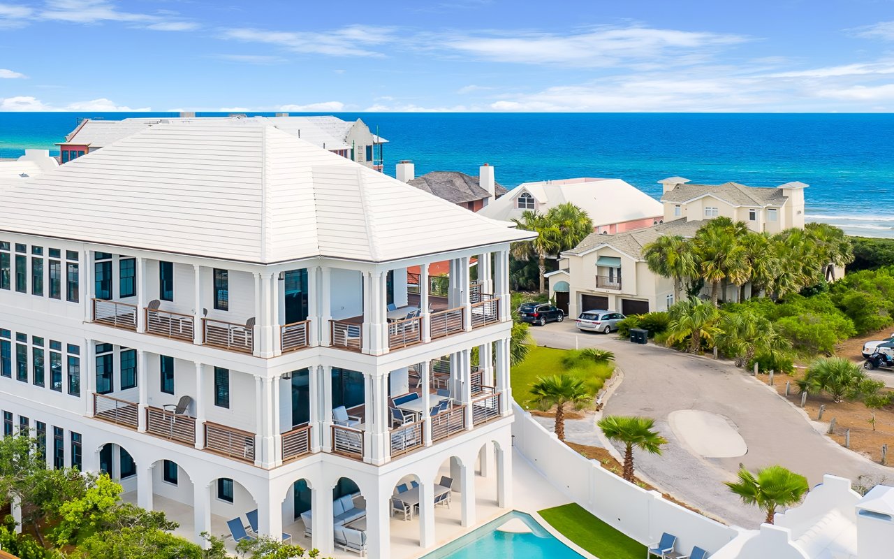 A Tale of Two Lifestyles: Exploring Beachfront and Inland Communities Along Florida’s 30A