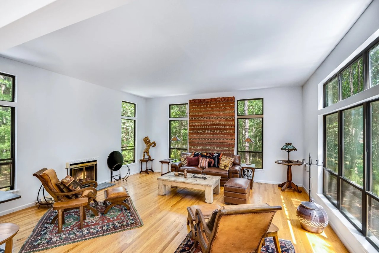 10 Rose Hill Rd