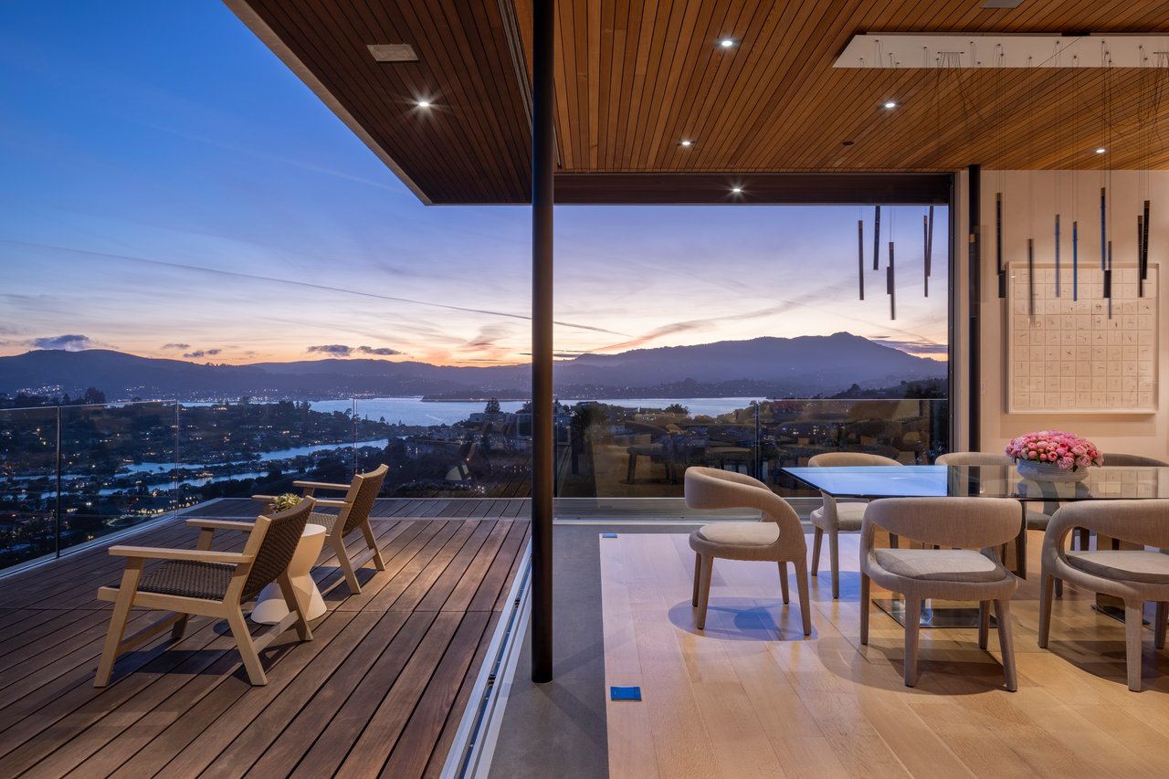 Iconic Modern Estate