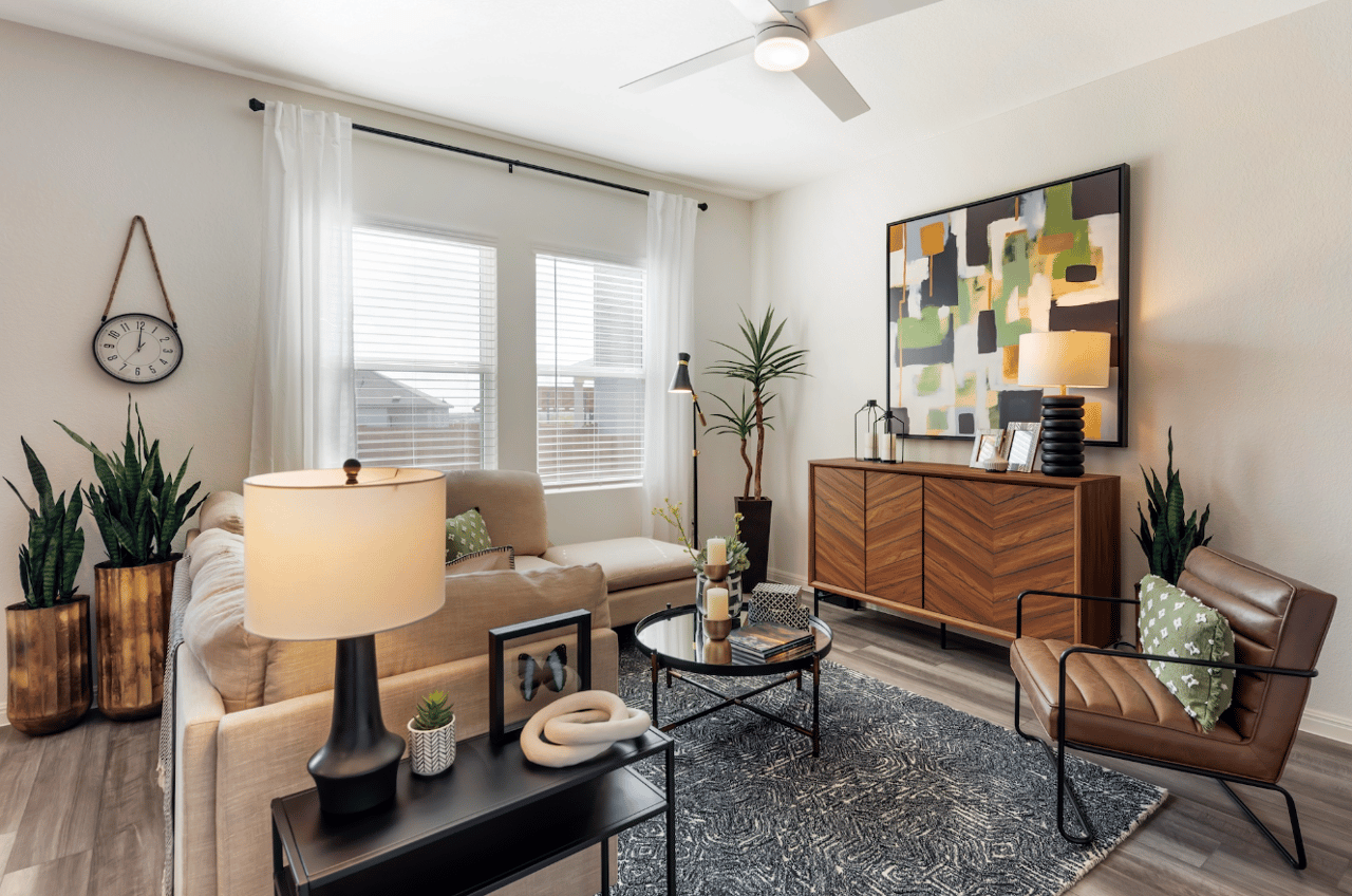 Move In by 12/31 up to 8 WEEKS FREE + $1500 Gift Card!