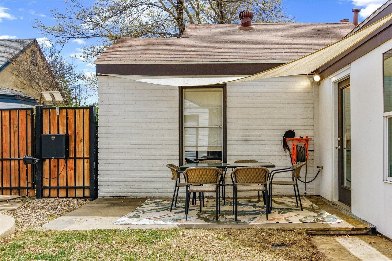 4132 Pershing