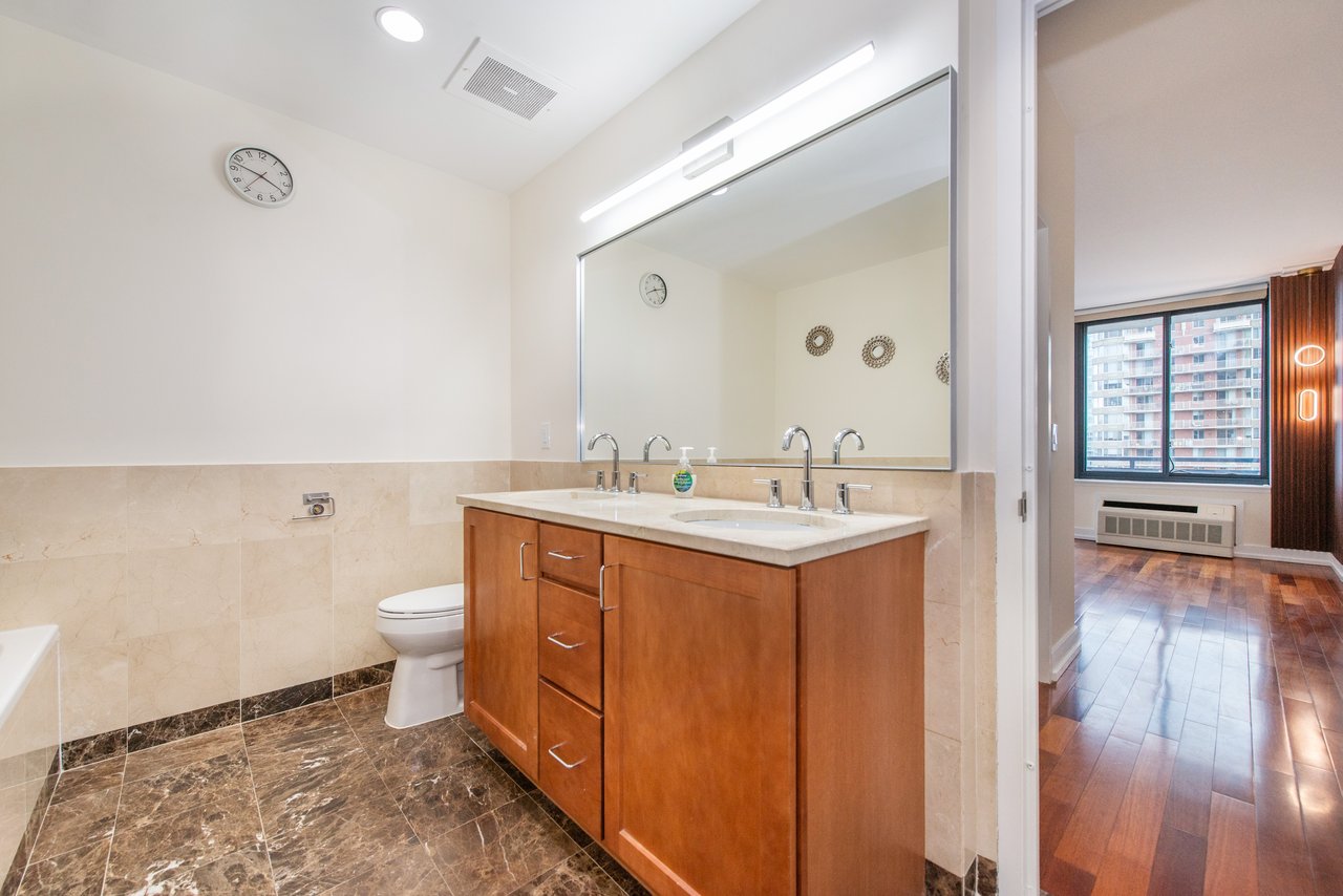 389 Washington St Unit 18k, Downtown, Jersey City, NJ