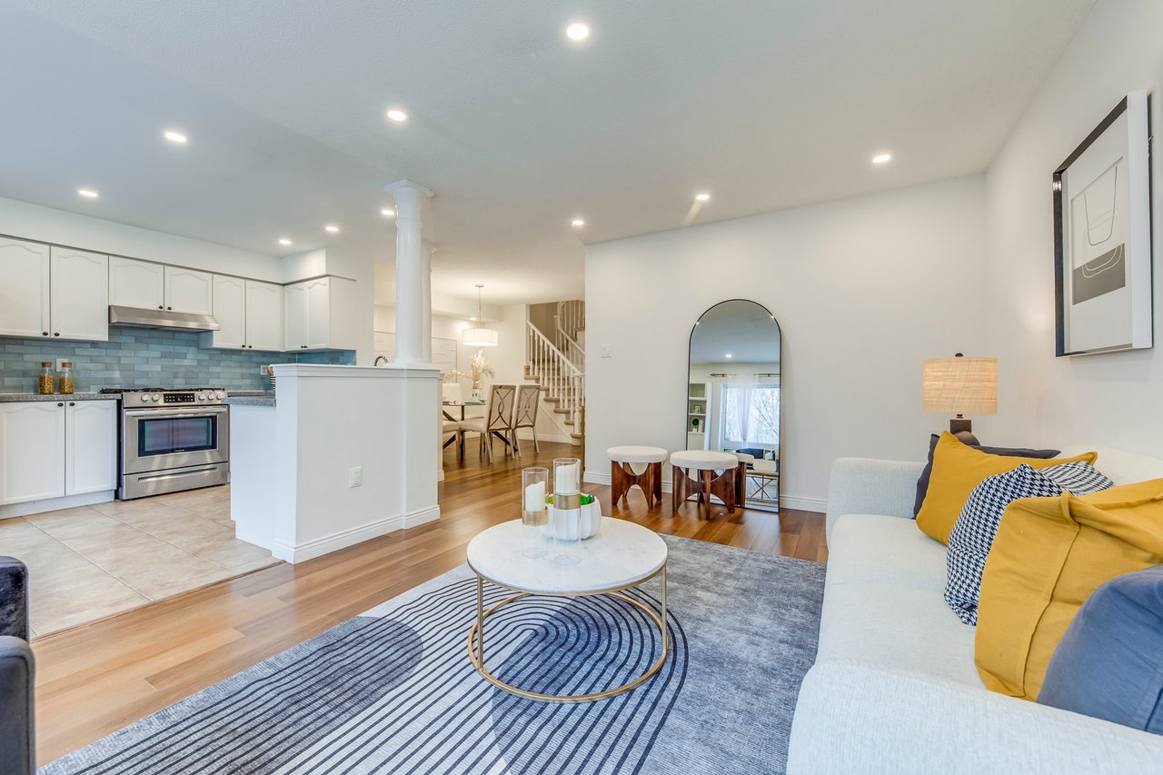 2066 Broadleaf Crescent